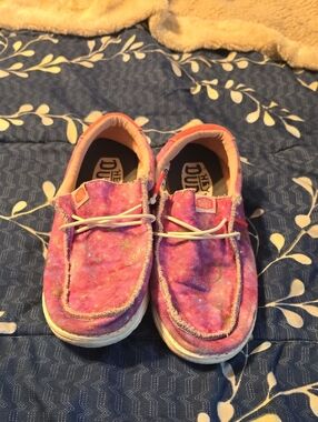 Girls Hey Dude Shoes